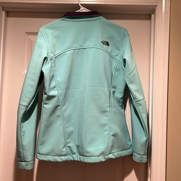 NWOT Northface shell jacket - Picture 2 of 4